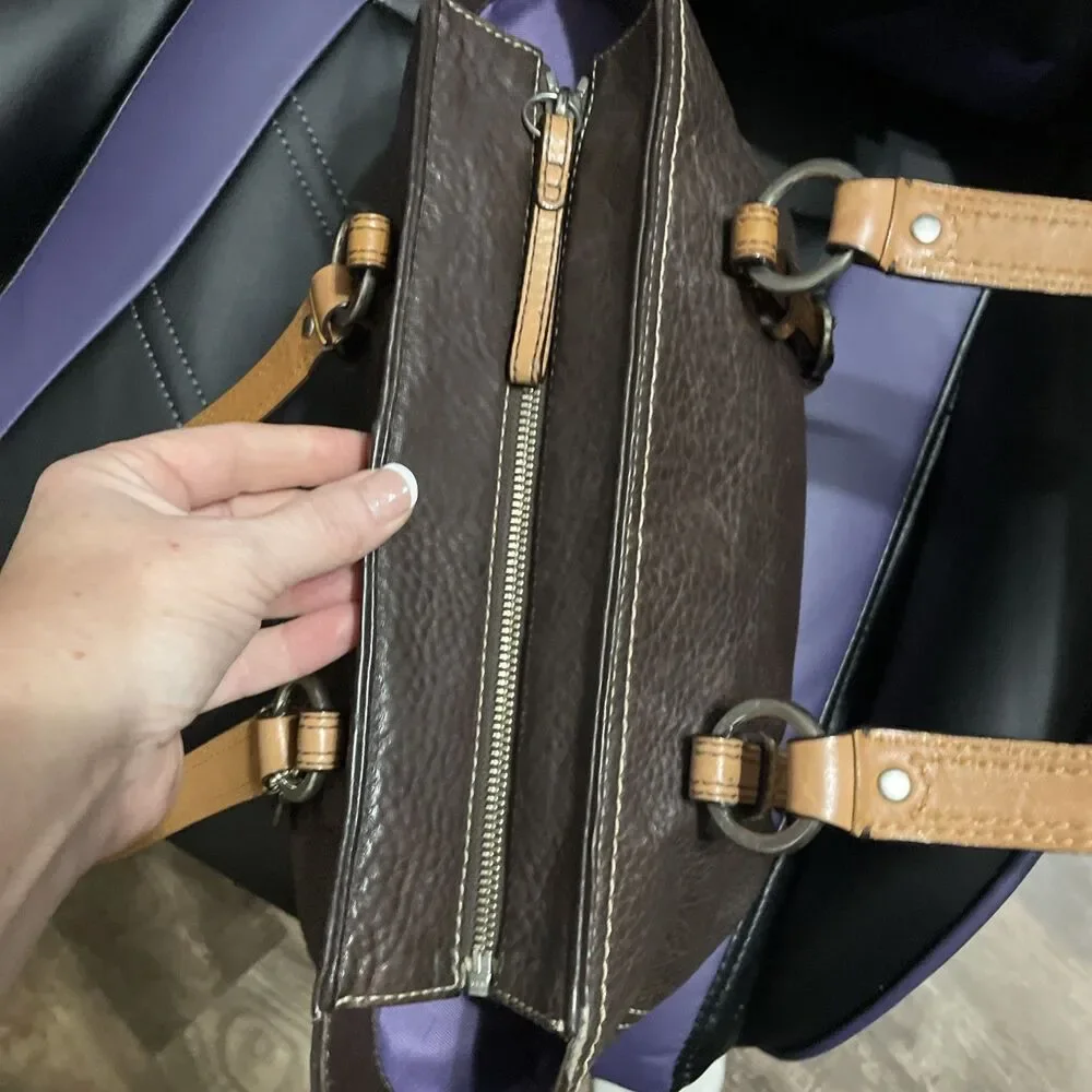 Coach Chelsea Brown Pebbled Leather Tote shoulder bag Flaw Read - Picture 8 of 15